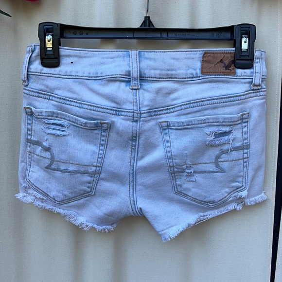 AMERICAN EAGLE OUTFITTERS- RAW HEM LACE SHORTS 0 - Picture 4 of 10